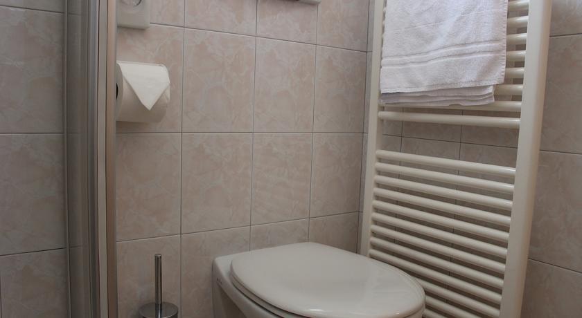 Economy Single Room,728367508:JPEG